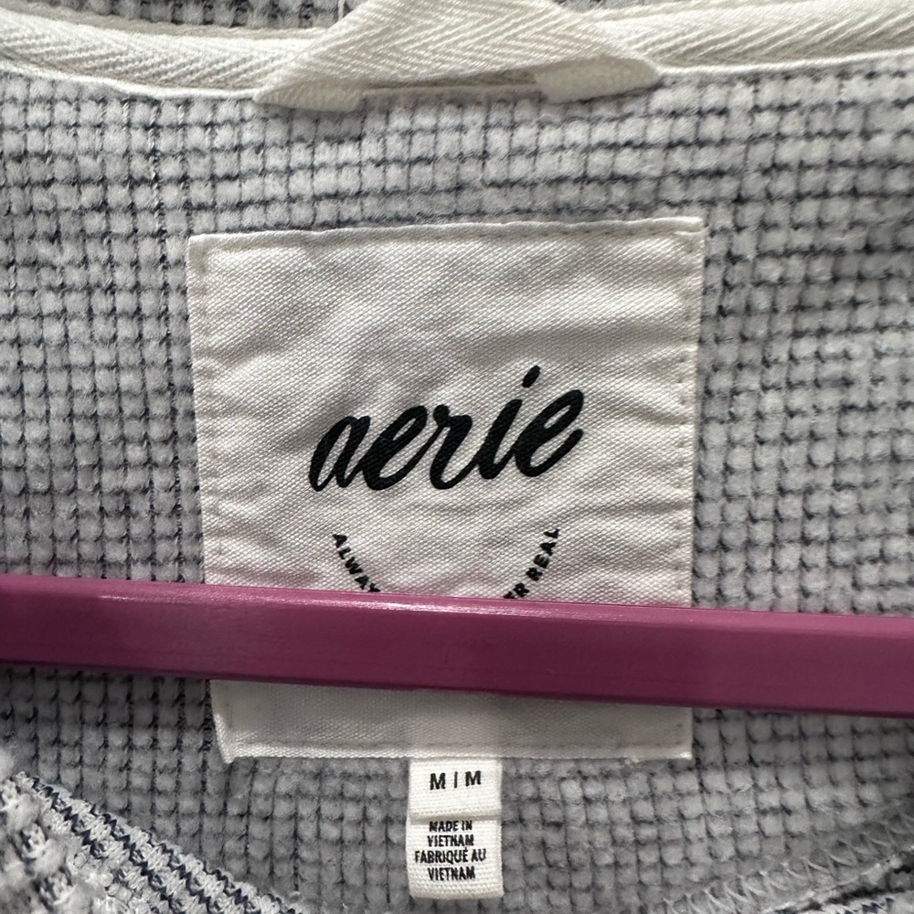 Aerie Women’s Crewneck Sweater in Light Gray - Picture 2 of 3